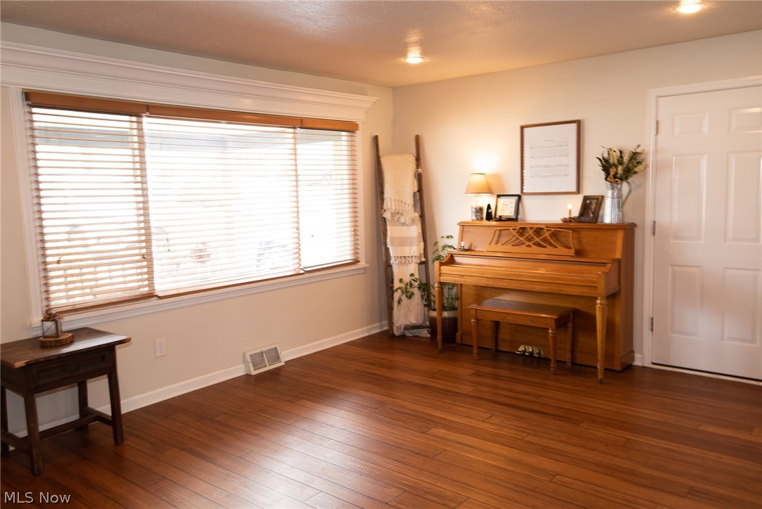 Arrowhead Beach - Residential