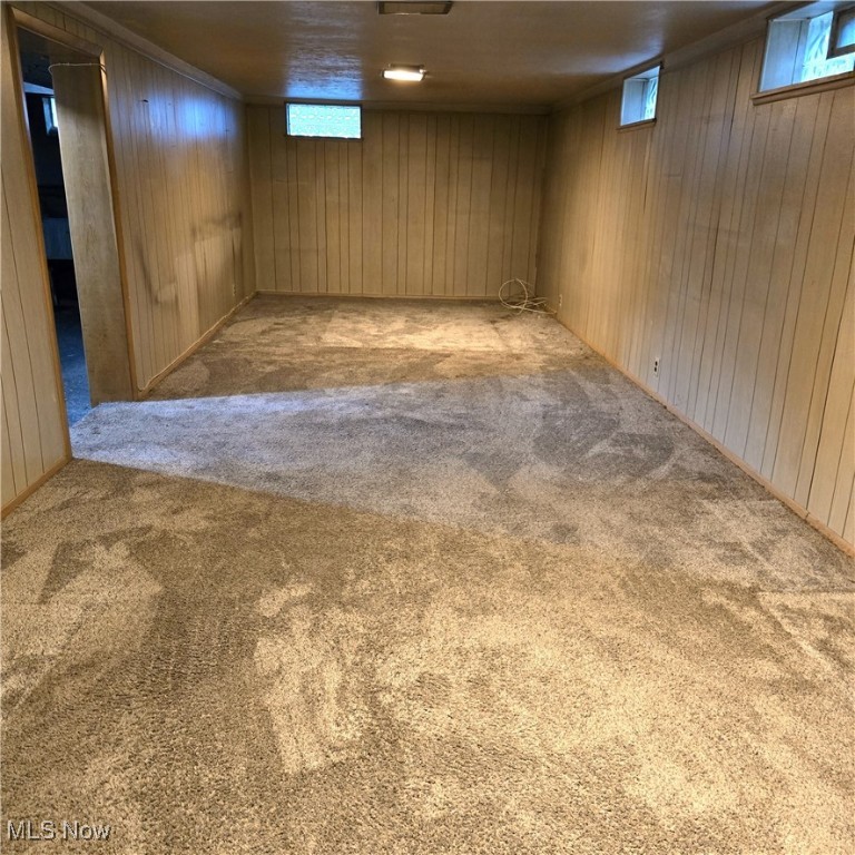 3122 Dellwood Drive, Parma, Ohio image 9
