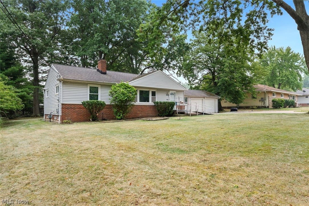 1053 Ford Road