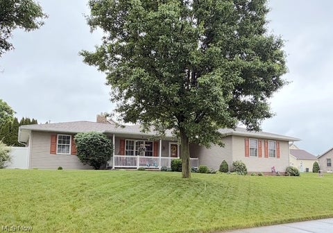 Homes For Sale - 1481 3rd Street<br/> New Philadelphia, OH 44663