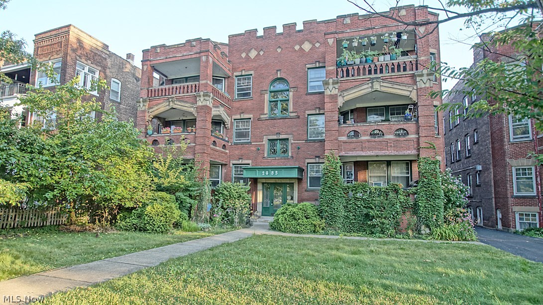 Euclid Heights Blvd Condo - Residential Lease