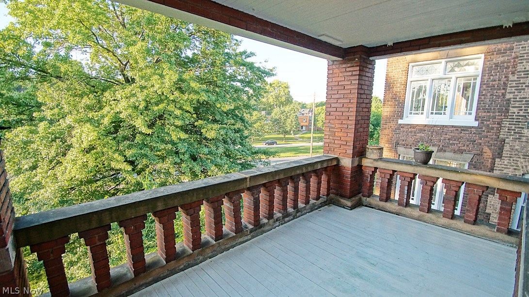 Euclid Heights Blvd Condo - Residential Lease