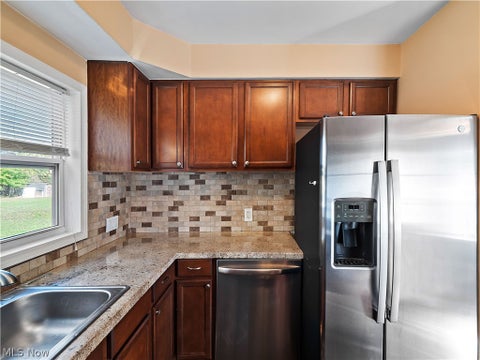 Tiny photo for 446 Lakewood Avenue, Brunswick, OH 44212 (MLS # 5255547)