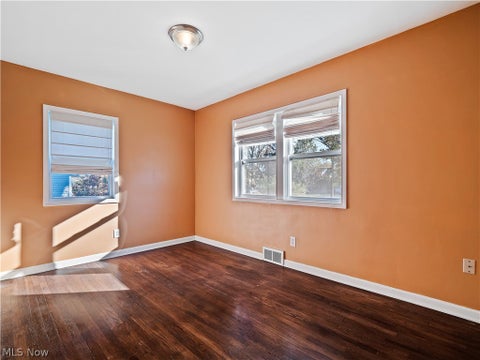 Tiny photo for 446 Lakewood Avenue, Brunswick, OH 44212 (MLS # 5255547)