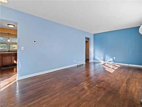 Tiny photo for 446 Lakewood Avenue, Brunswick, OH 44212 (MLS # 5255547)