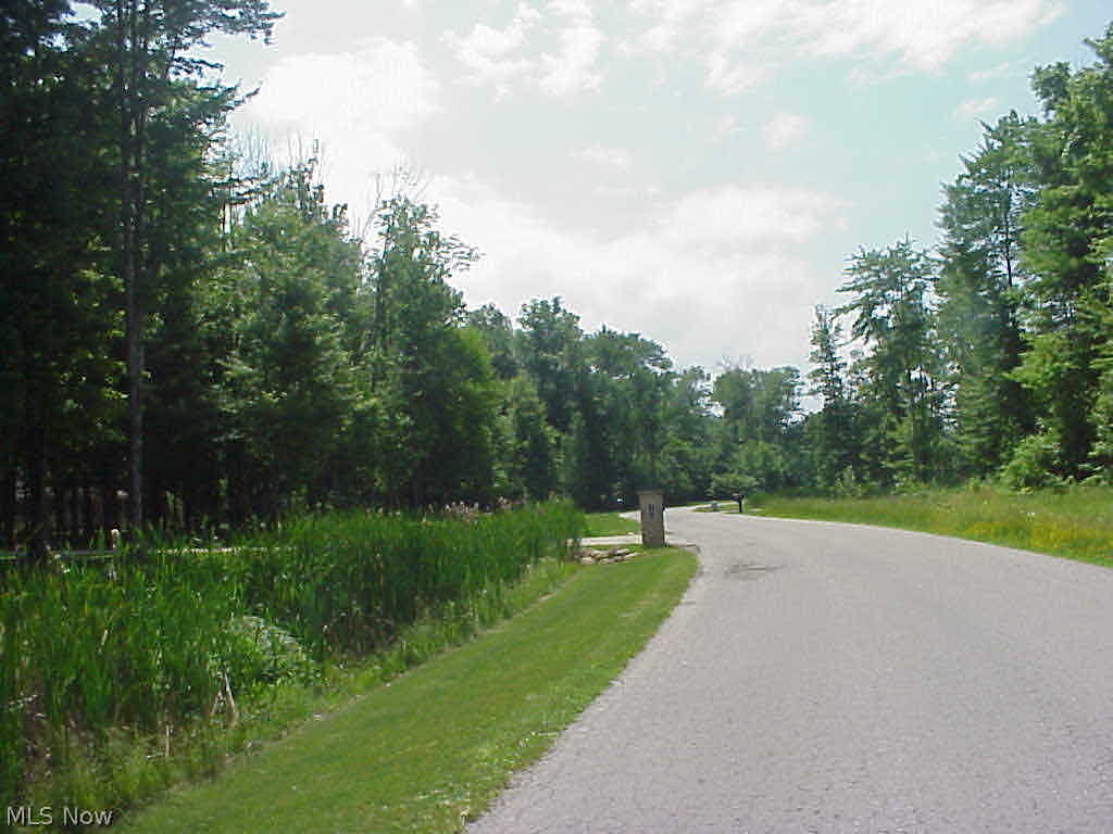 Boston Reserve - Land