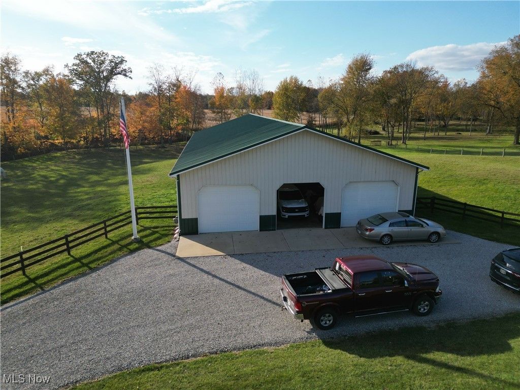 Photo of 15 Countryside Drive, Greenwich, OH 44837 (MLS # 5168099)