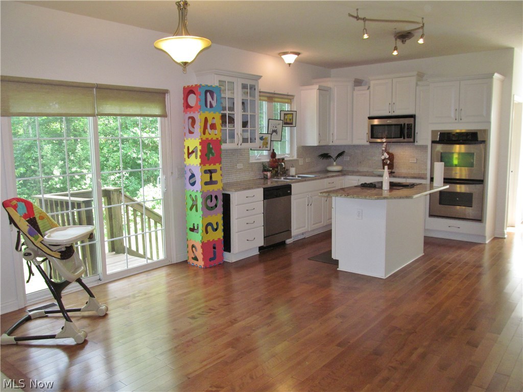 Ridgewood Falls - Residential