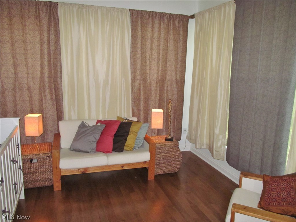 Ridgewood Falls - Residential