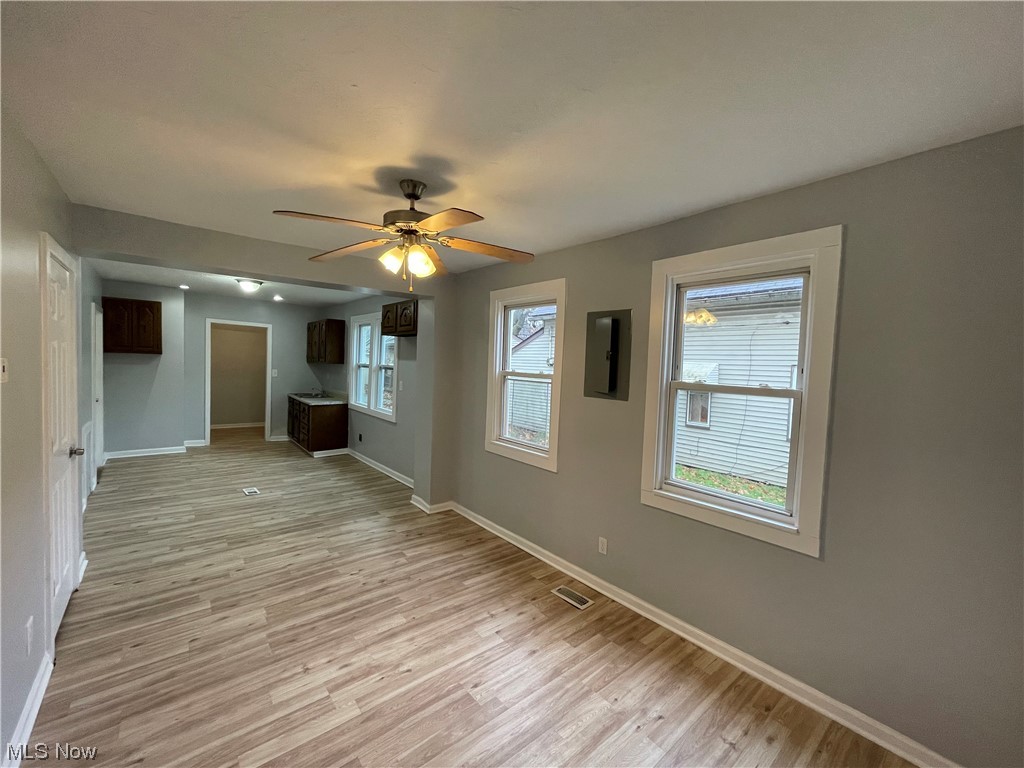 James M Hoyts - Residential Lease