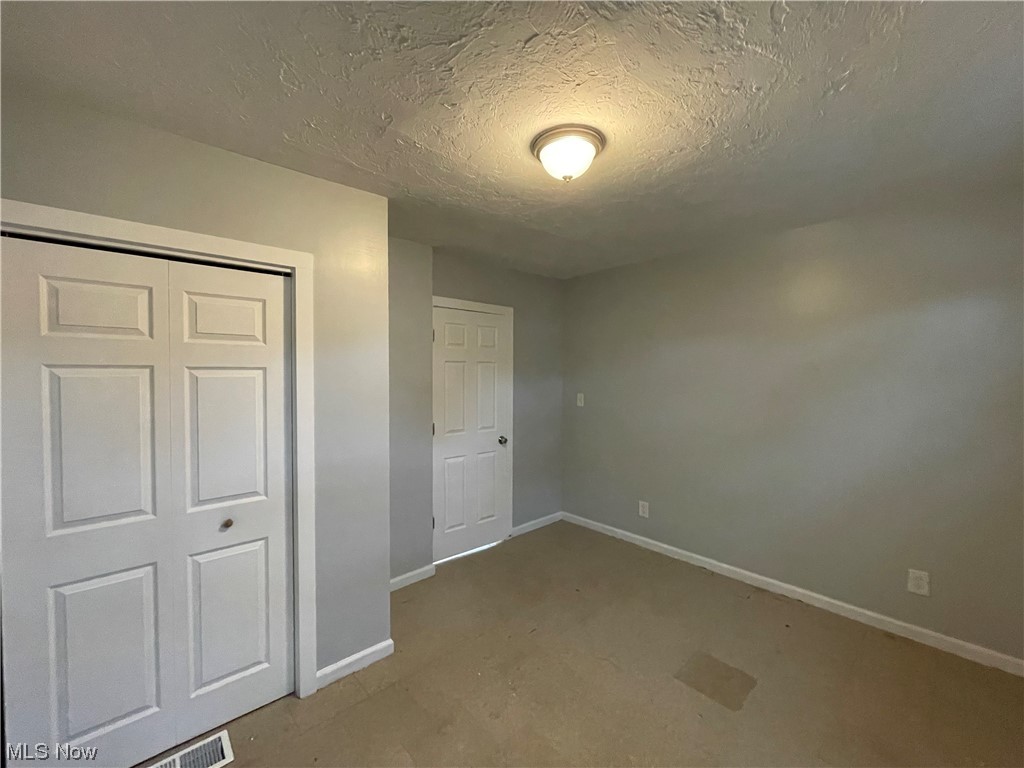 James M Hoyts - Residential Lease