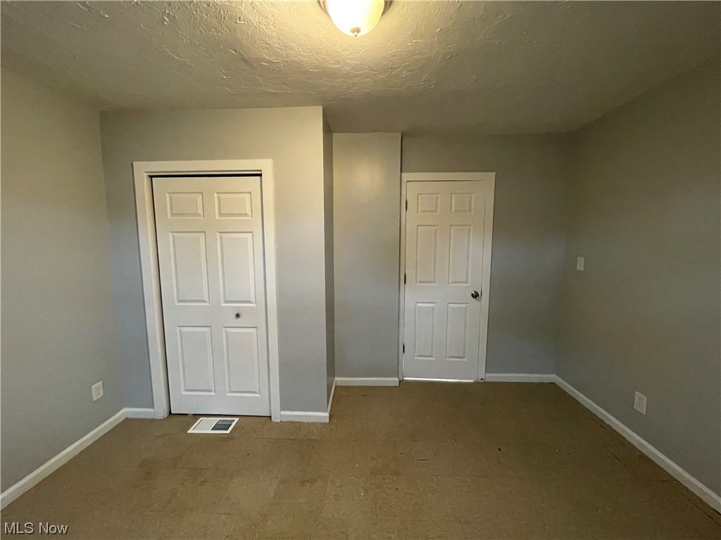 James M Hoyts - Residential Lease