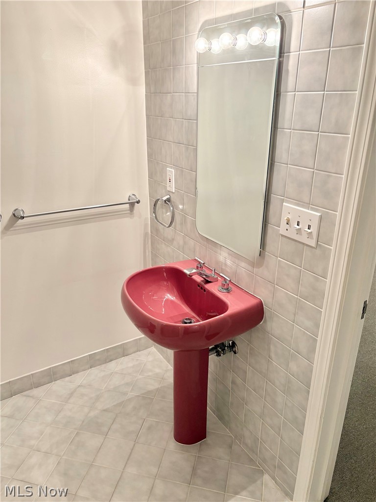 Village At Greenwood Condo - Residential