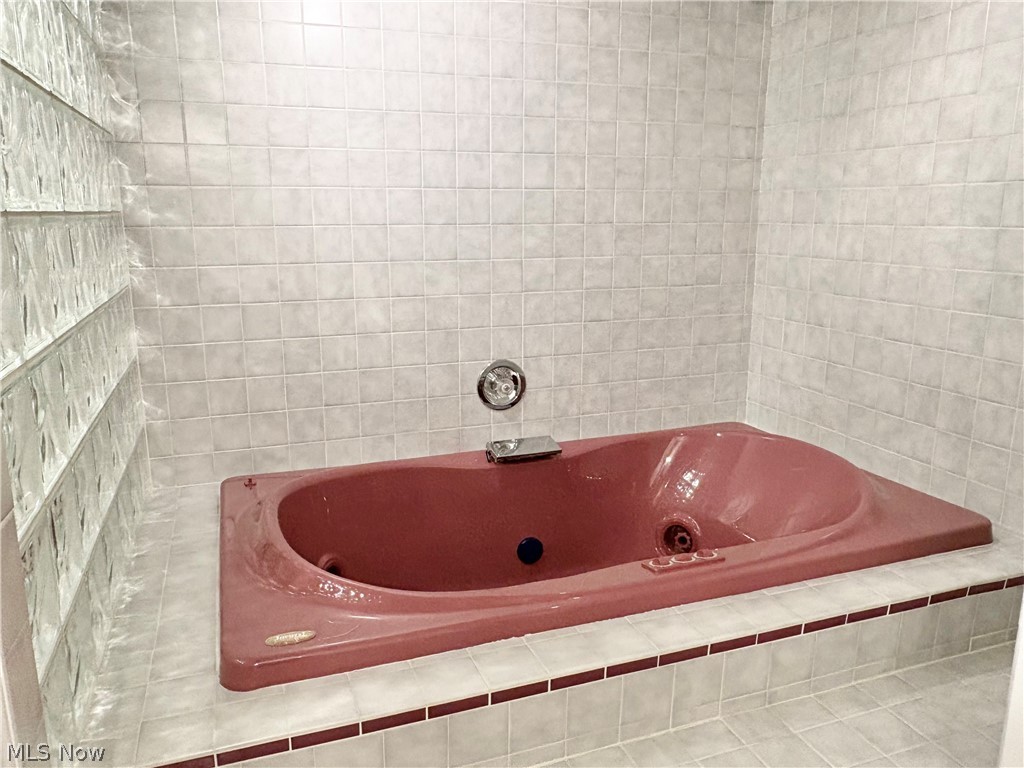 Village At Greenwood Condo - Residential