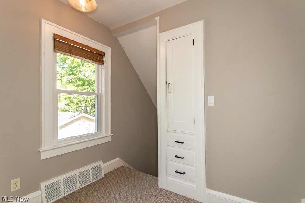 Alden B Hare Cos Lyndhurst Ma - Residential