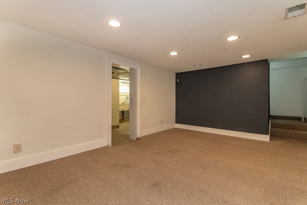 Alden B Hare Cos Lyndhurst Ma - Residential