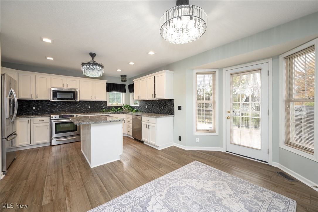 Bayside Lakes - Residential