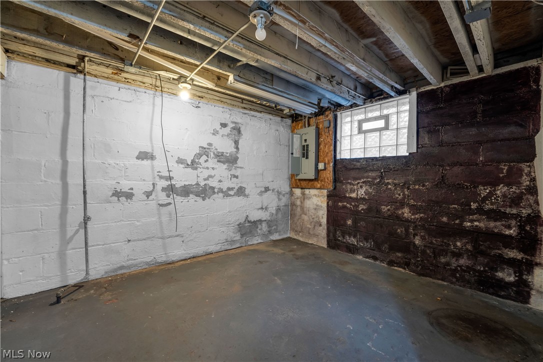 Original Brooklyn Township - Residential Lease