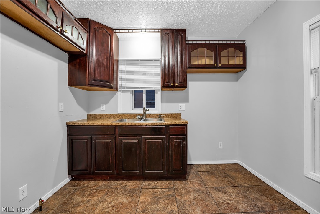 Original Brooklyn Township - Residential Lease