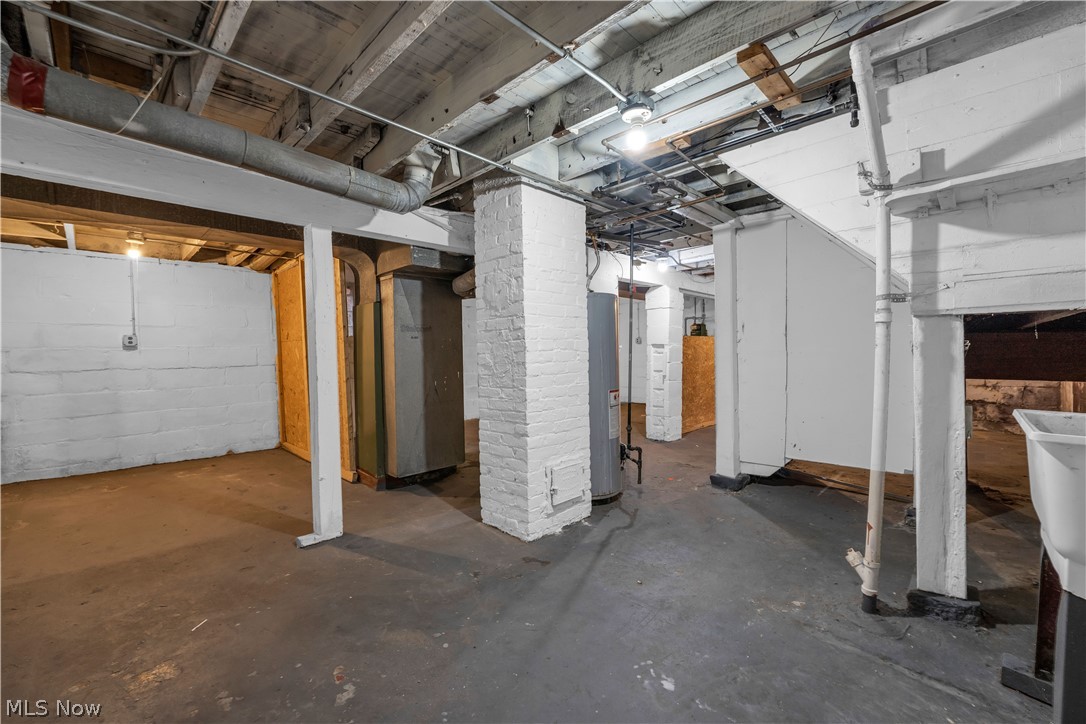 Original Brooklyn Township - Residential Lease