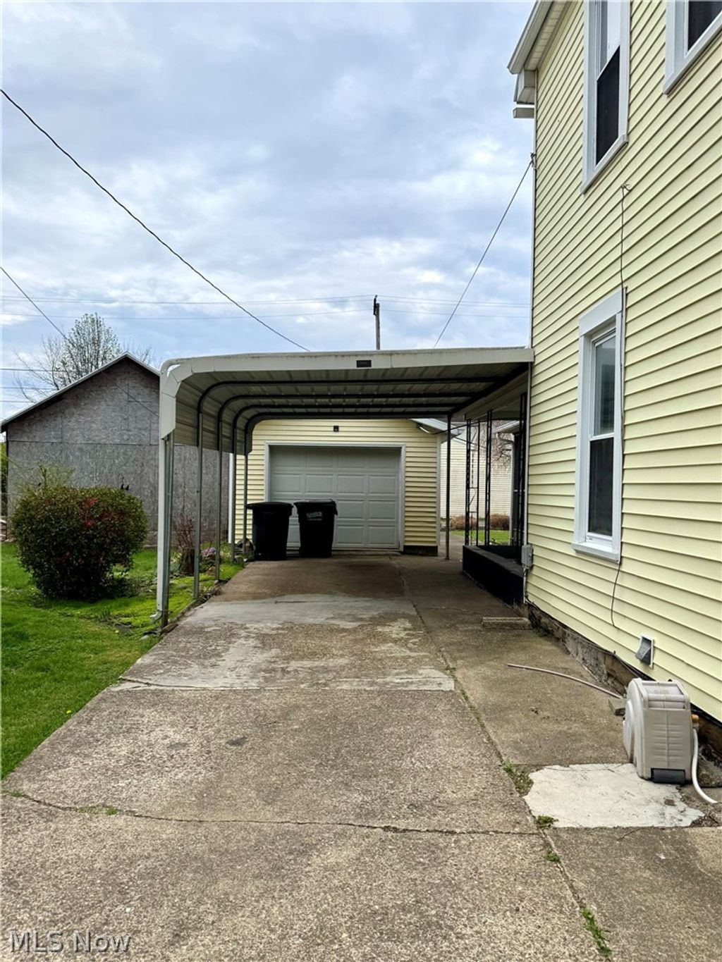 Photo of 1011 Adams Street, Coshocton, OH 43812 (MLS # 5200583)