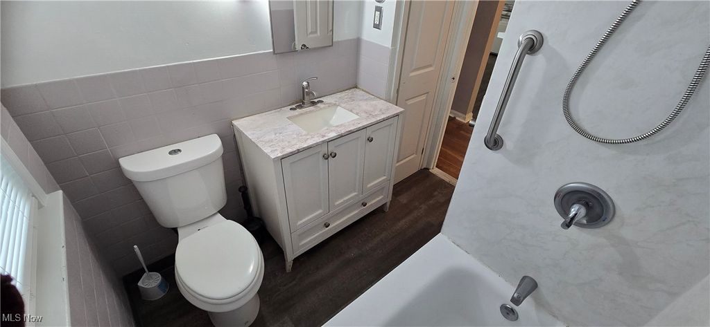 Photo of 5619 Snow Road, Cleveland, OH 44129 (MLS # 5183151)