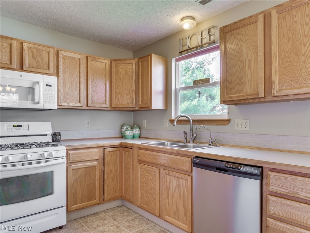 Lakes/Brittany Pointe - Residential