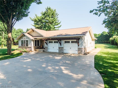 Homes For Sale - 13680 Emerson Road<br/> Dalton, OH 44618