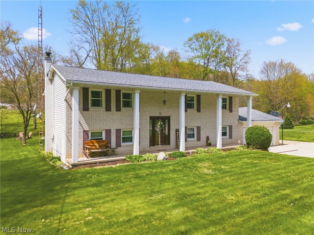 Photo of 6195 Breezehill Road SW, East Sparta, OH 44626 (MLS # 5204671)