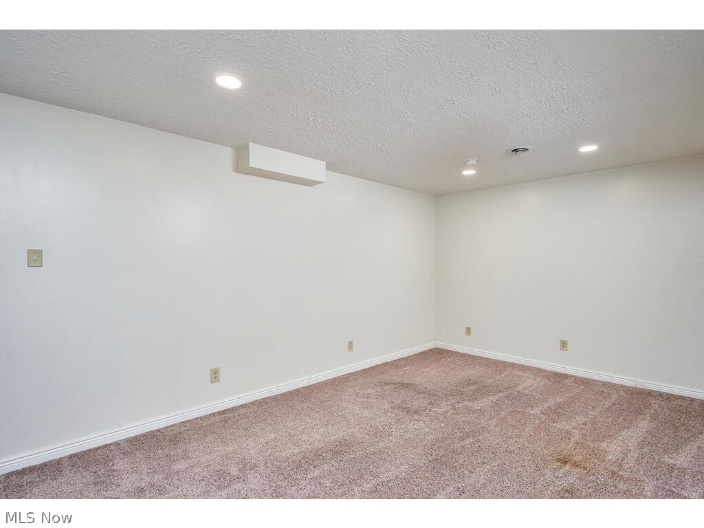 Cloverleaf West - Residential