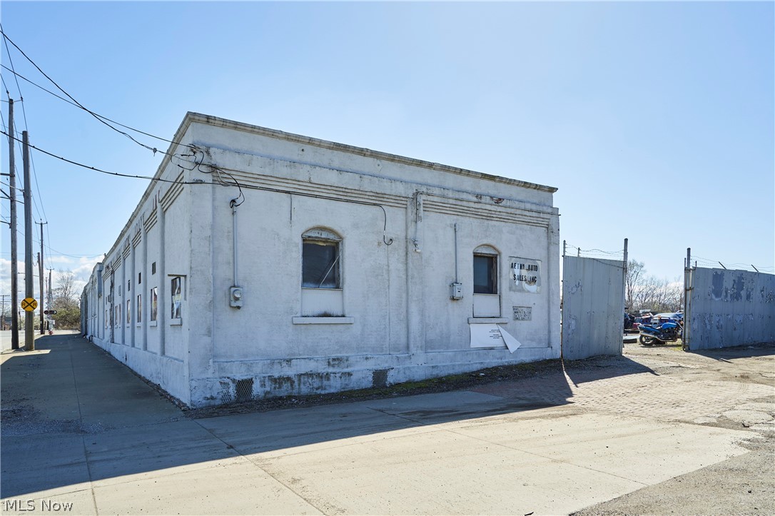 Cleveland, Ohio 44127, United States, ,Commercial,Active,61156