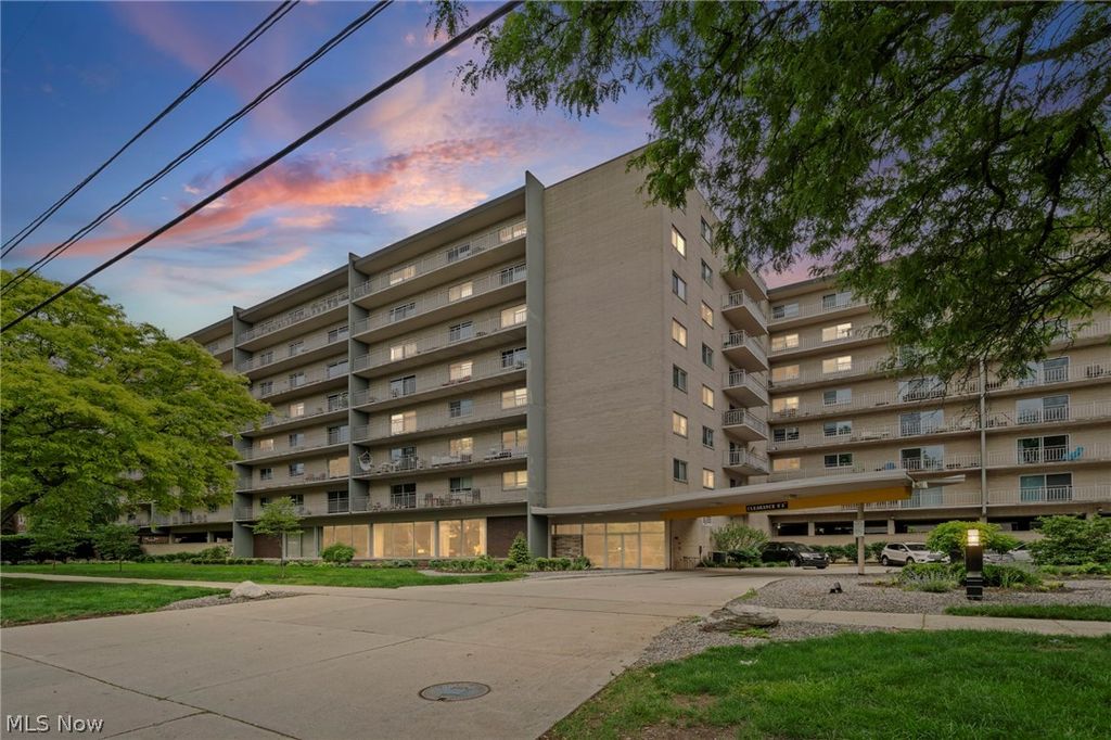 Photo of 10301 Lake Avenue #325, Cleveland, OH 44102 (MLS # 5211186)