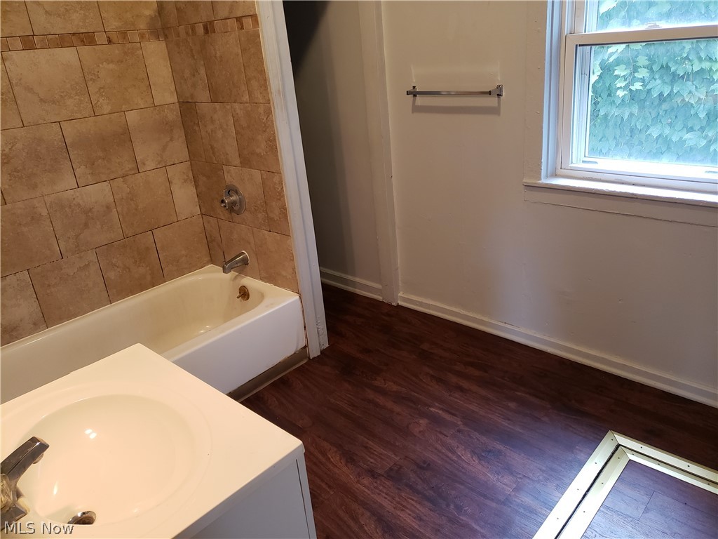 Taylor & Hoyt - Residential Income