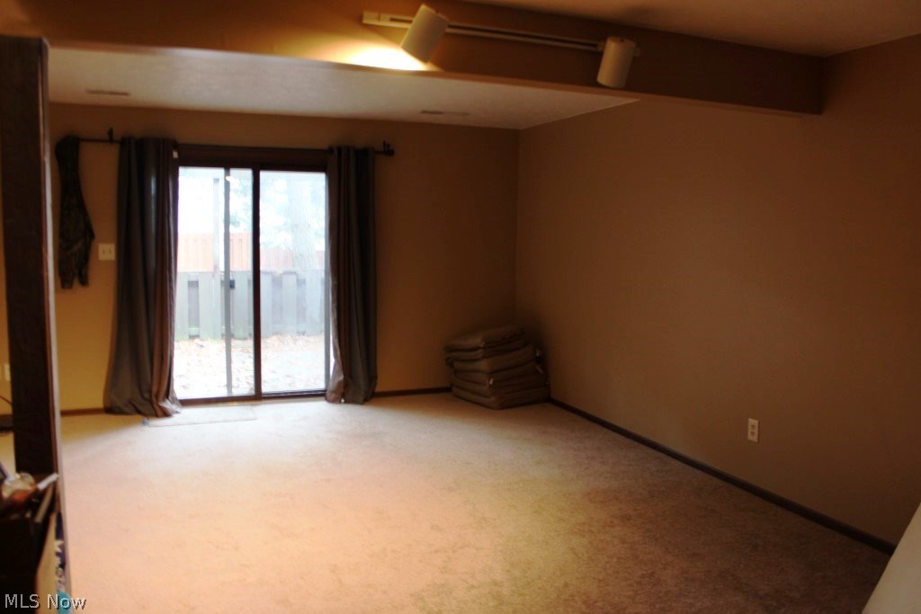 Tuscarawas Park Condo - Residential