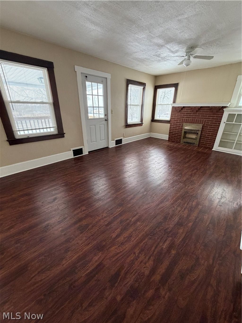 Photo of 1870 Cordova Avenue, Youngstown, OH 44504 (MLS # 5189174)