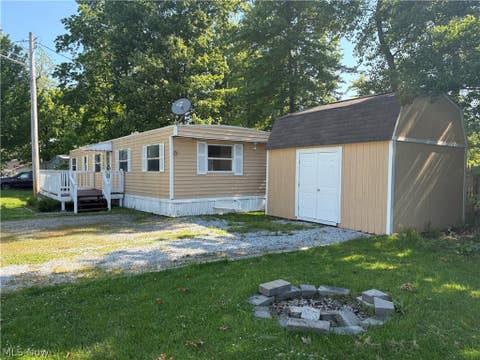 Photo of 6800 Lake Road West RD #35E, Geneva, OH 44041 (MLS # 5216389)