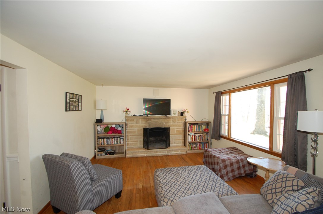 Wm Richard 02 - Residential