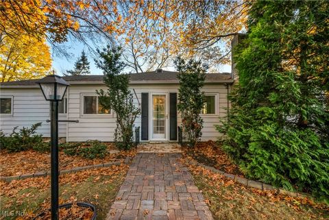 5951 Rockport Lane Fairview Park OH 44126