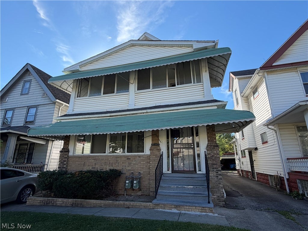 3266 E 123rd Street