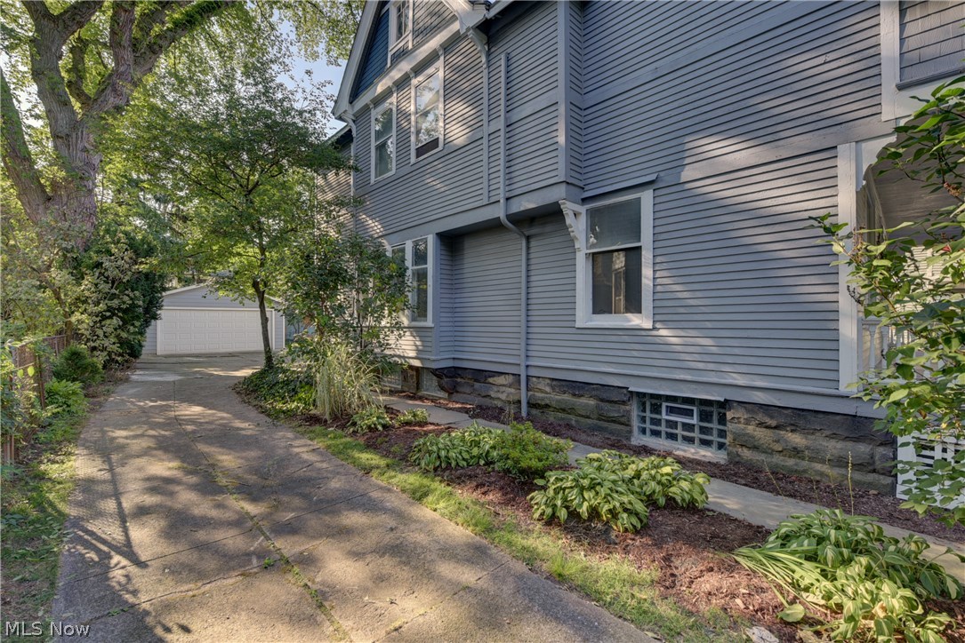 Henry Lowers - Residential