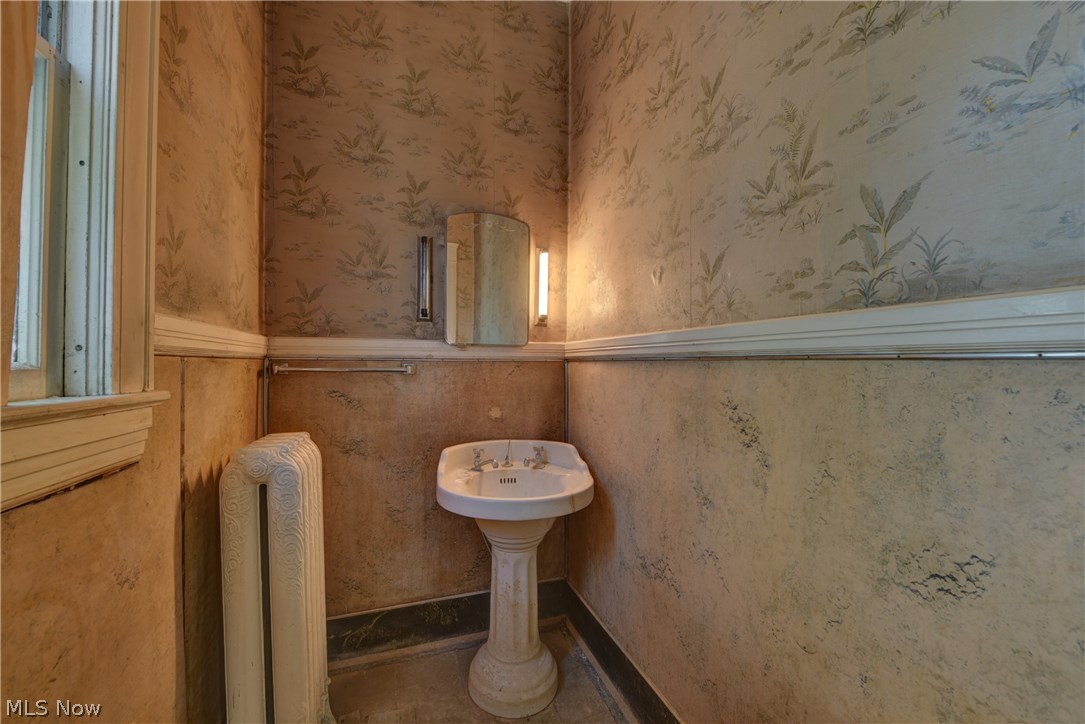 Henry Lowers - Residential