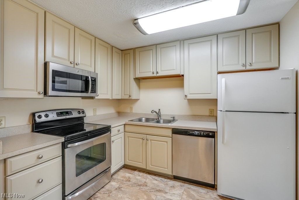 Trail View Terrace Condo - Residential