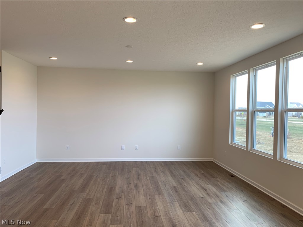 Highlands at Glenross - Residential