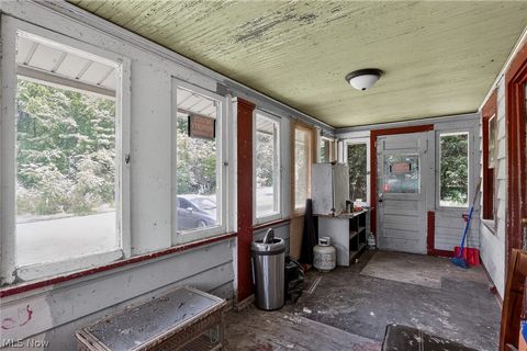 Tiny photo for 211 Broadview Avenue, Girard, OH 44420 (MLS # 5227151)