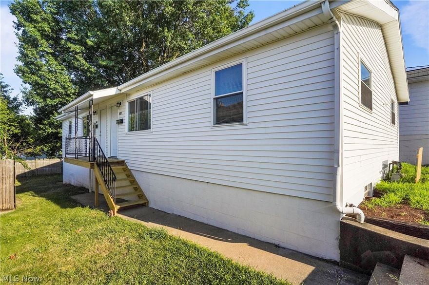 Attention Investors or families - Very nice ranch duplex offering 2 bedrooms/1 bath and full, private basement on each side featuring their own laundry area.  Both sides have been freshly painted, offer a refrigerator and gas stove, waterproofed basements and sump pumps.  Roof - 2013, vinyl siding and windows - 2017.

Unit 622 - Furnace - 2020, washer and dryer convey

Unit 624 - New electric panel - 2024, two window AC's, walk out basement to private backyard, glass block windows.