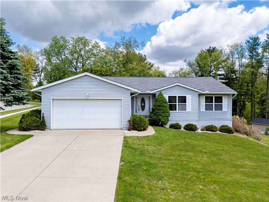 Photo of 4937 Pine Ridge Drive, Wooster, OH 44691 (MLS # 5210248)