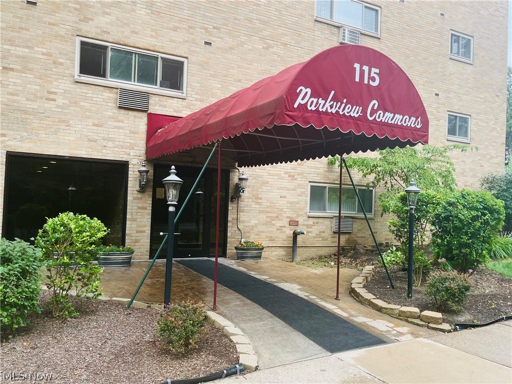 115 S Rocky River Drive 101