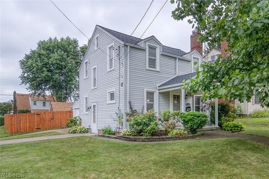 Lovely 3 bedroom home that has been well cared for on nice corner lot!  Huge family room with original hardwood floors, flows directly to formal eating area and kitchen. Third bedroom connected to the garage can also be used a private office or play area.  Two large bedrooms on the upper level with full bath.  Basement has been partially finished and still has tons of storage space.  Newer updates include new 50yr roof with transferable warranty and full privacy fence (2018).  Call for your private showing today!