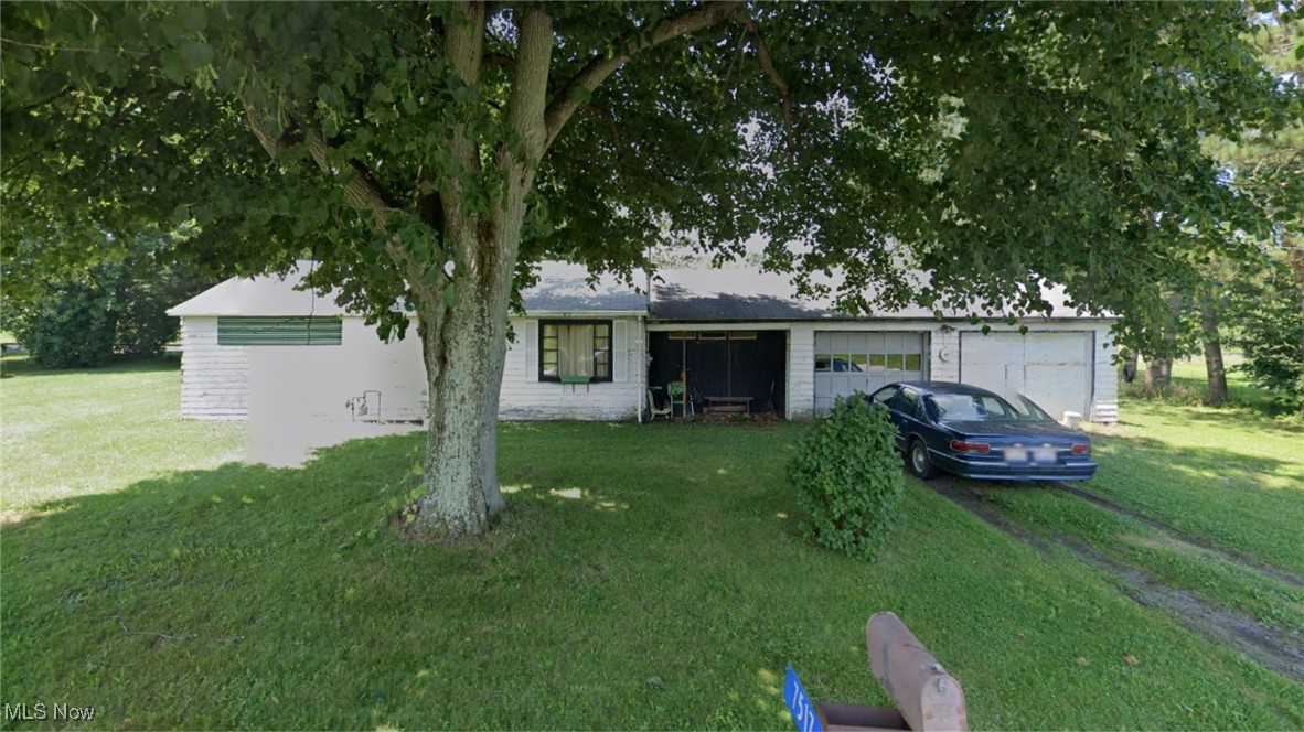 7517 Oakhill Avenue, Alliance, Ohio image 1