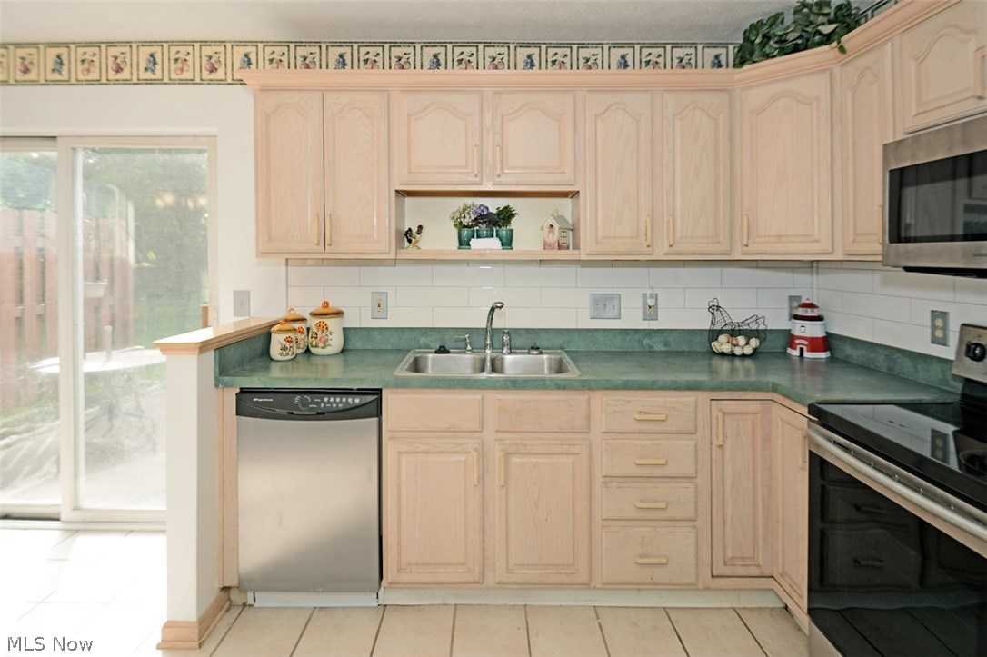 Cinnamon Woods Condo - Residential